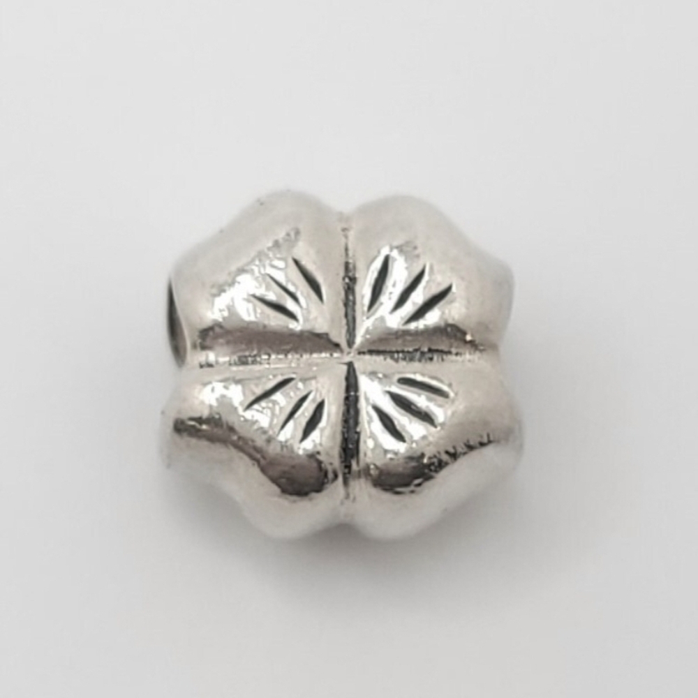 Pandora *Retired* Four Leaf Clover Charm Bead